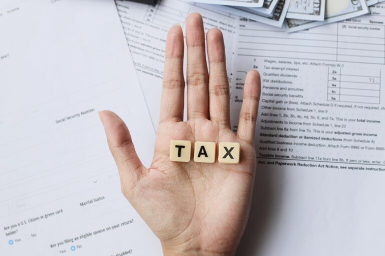 10 Smart Tips to Save Income Tax in India